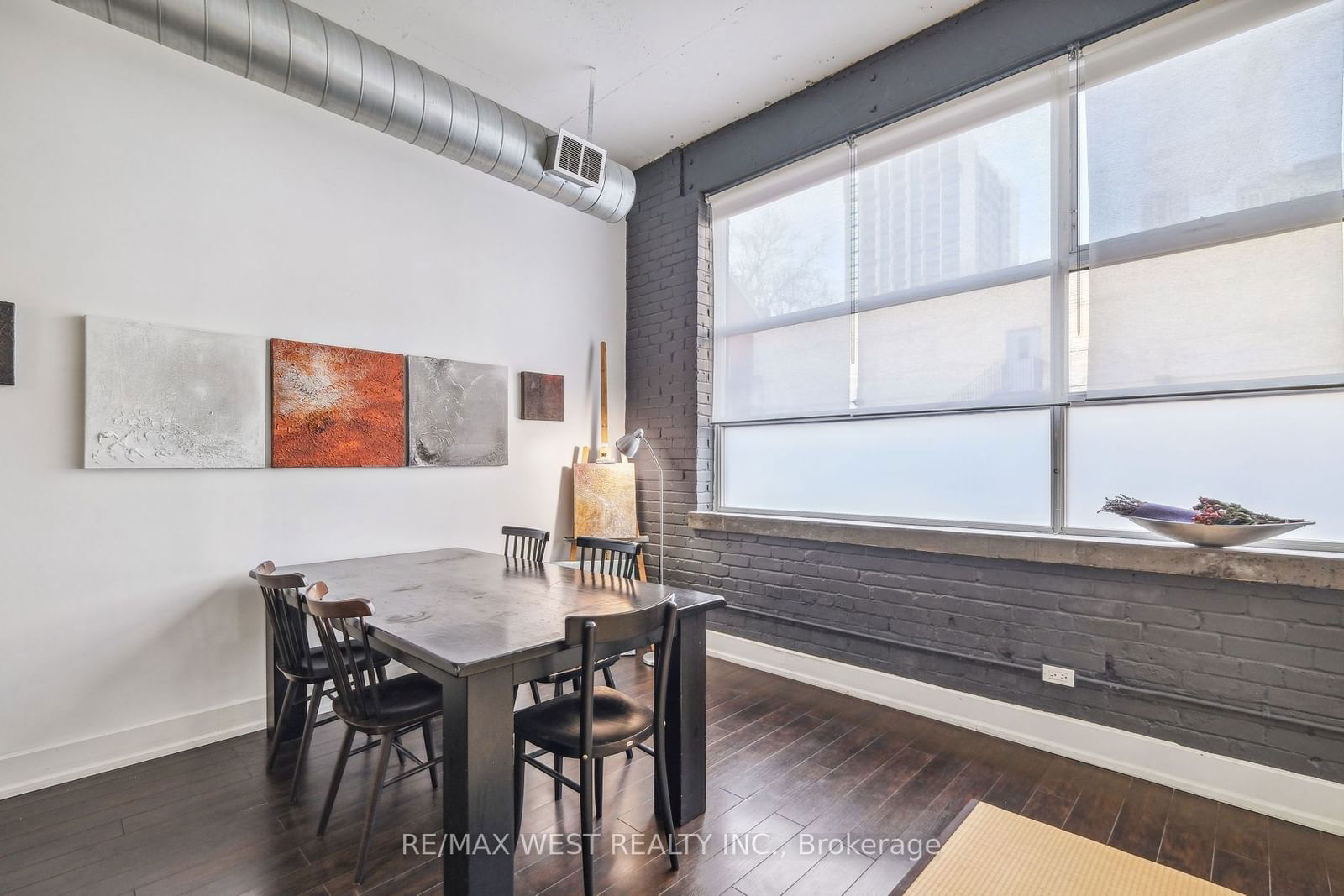 365 Dundas St E, unit 111 for sale - image #4