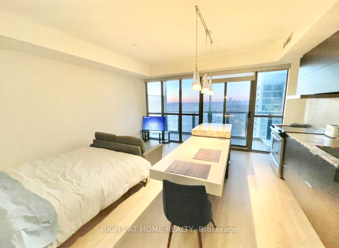 101 Charles St E, unit 3809 for rent - image #4