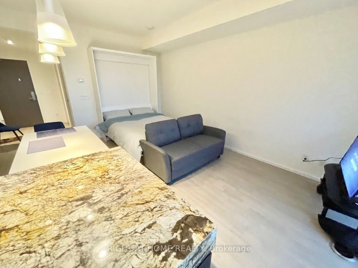 101 Charles St E, unit 3809 for rent - image #5