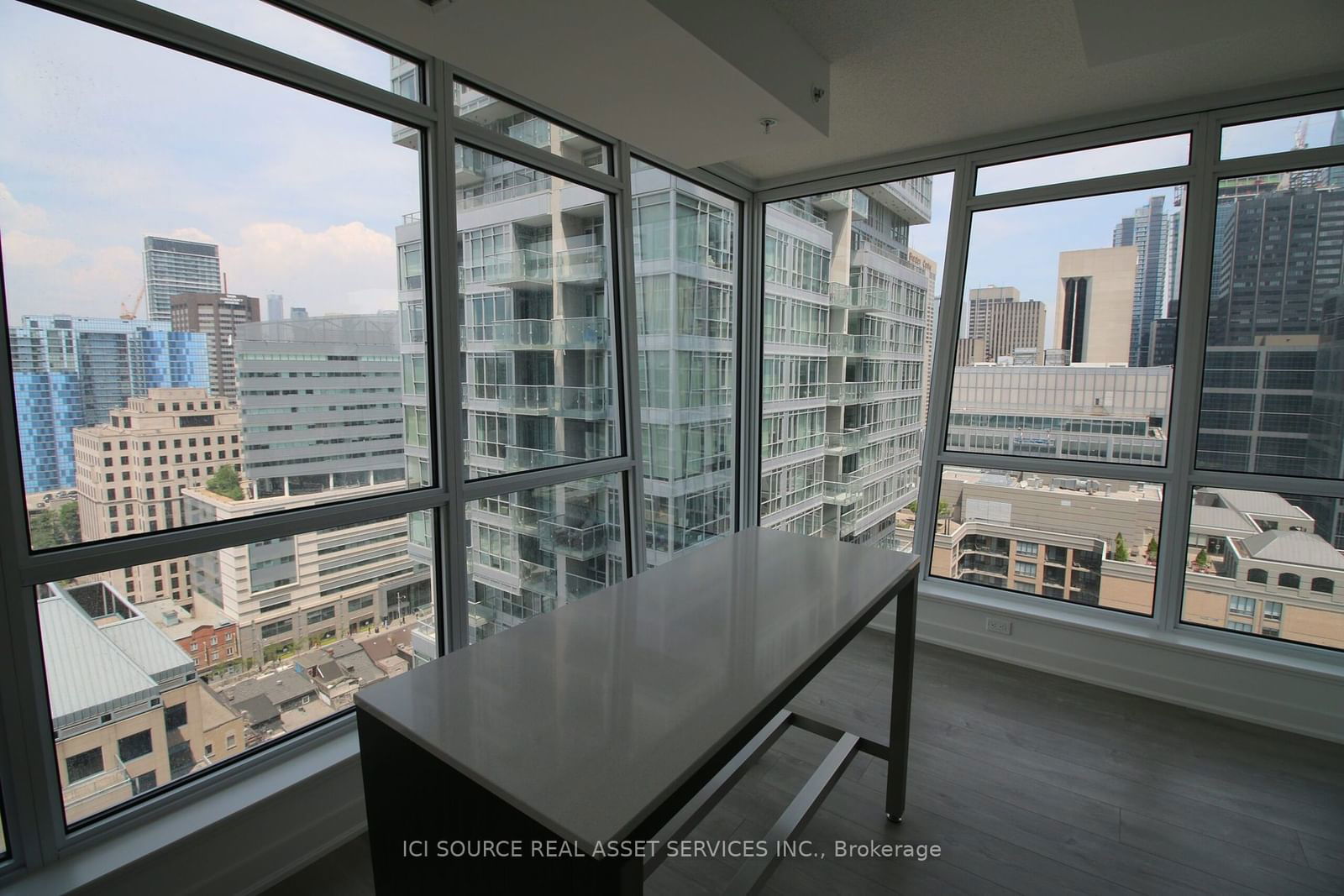 30 Nelson St, unit 2202 for rent