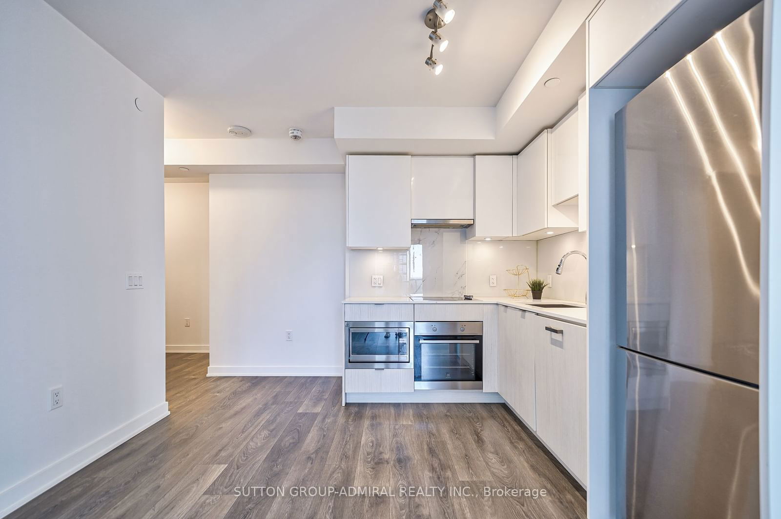 195 Redpath Ave, unit 1212 for sale