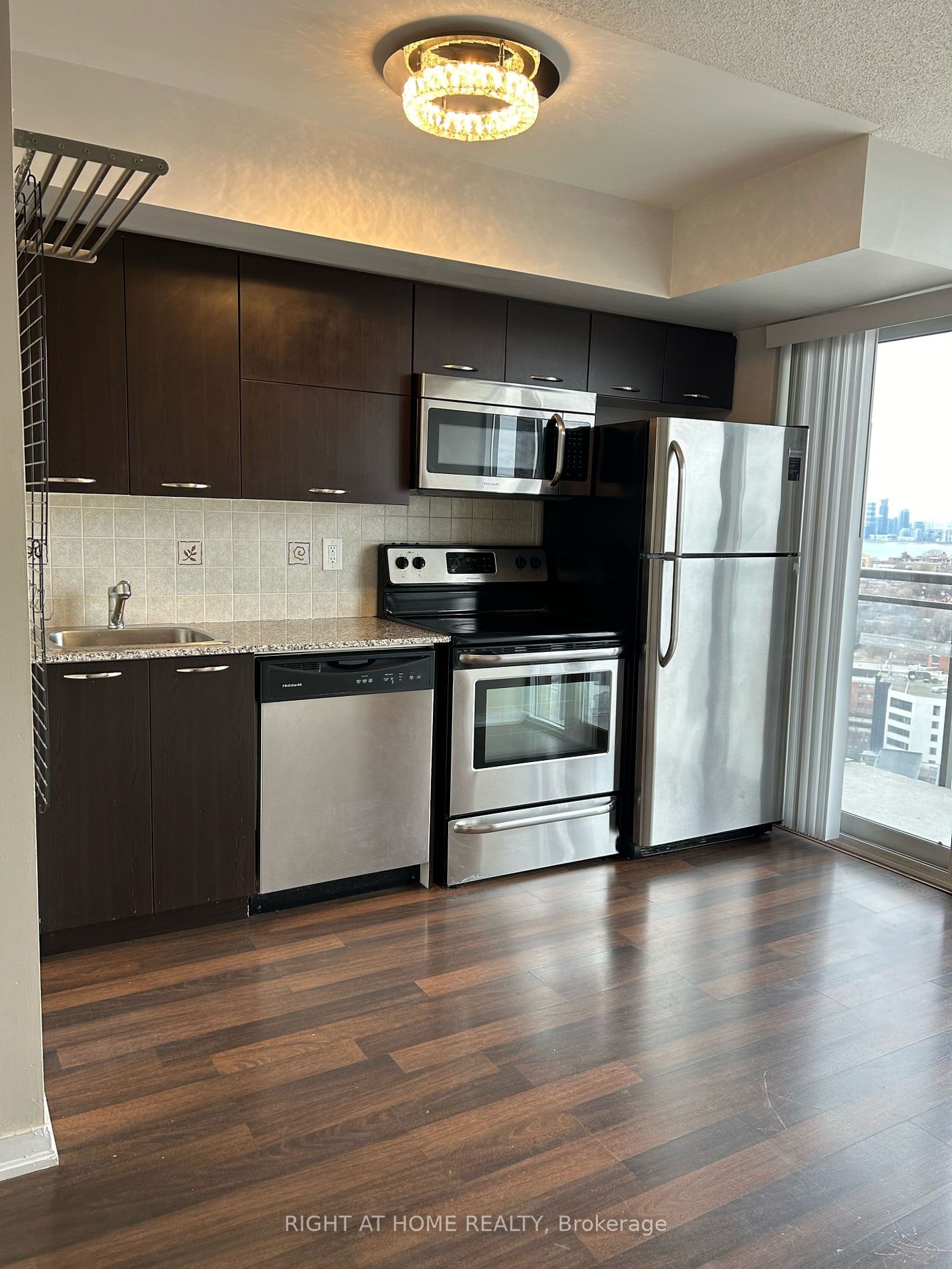 38 Joe Shuster Way, unit 2109 for rent - image #8