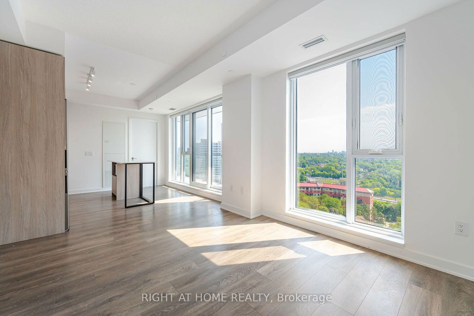 130 River St, unit 1510 for sale - image #11