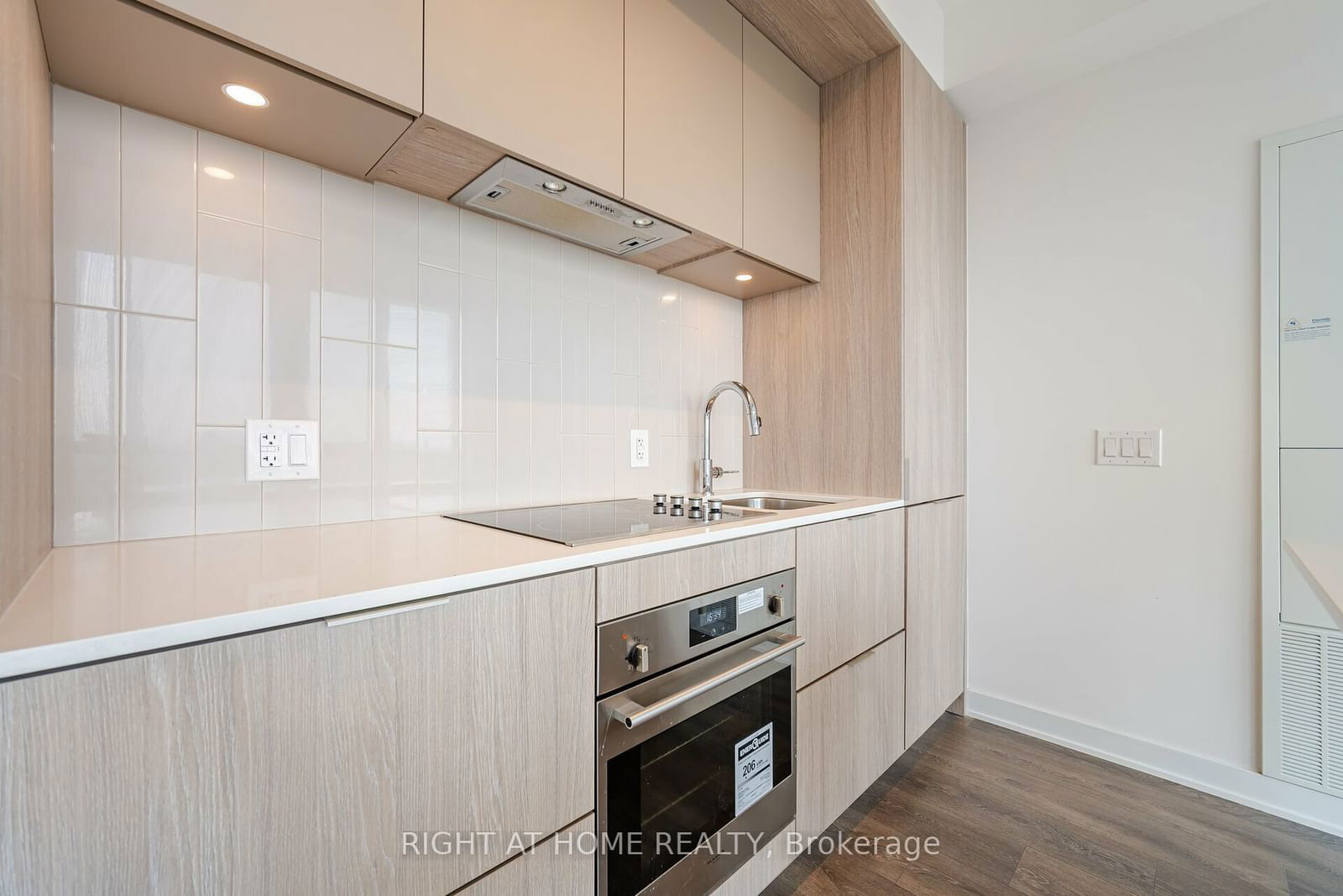 130 River St, unit 1510 for sale - image #15