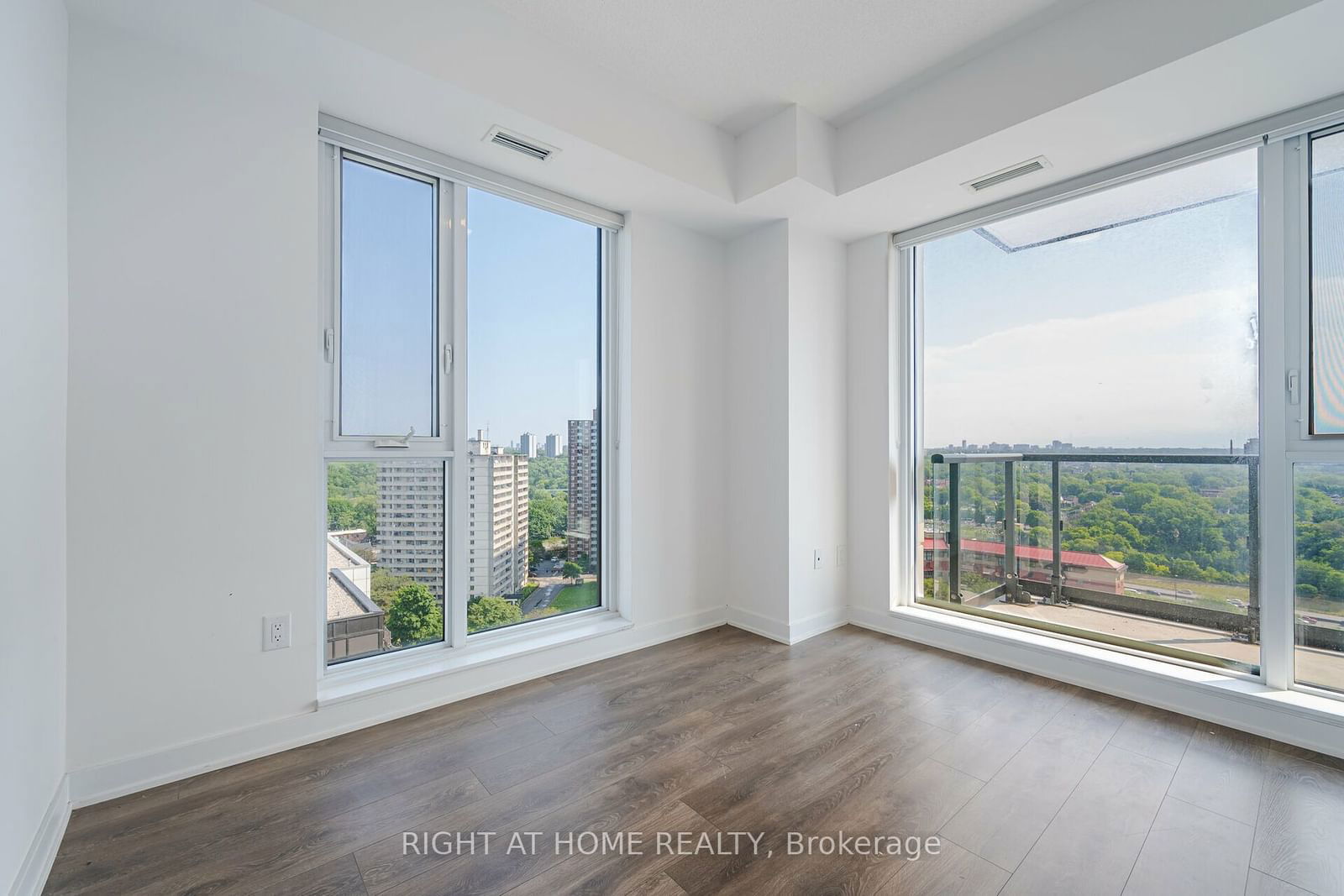 130 River St, unit 1510 for sale - image #24