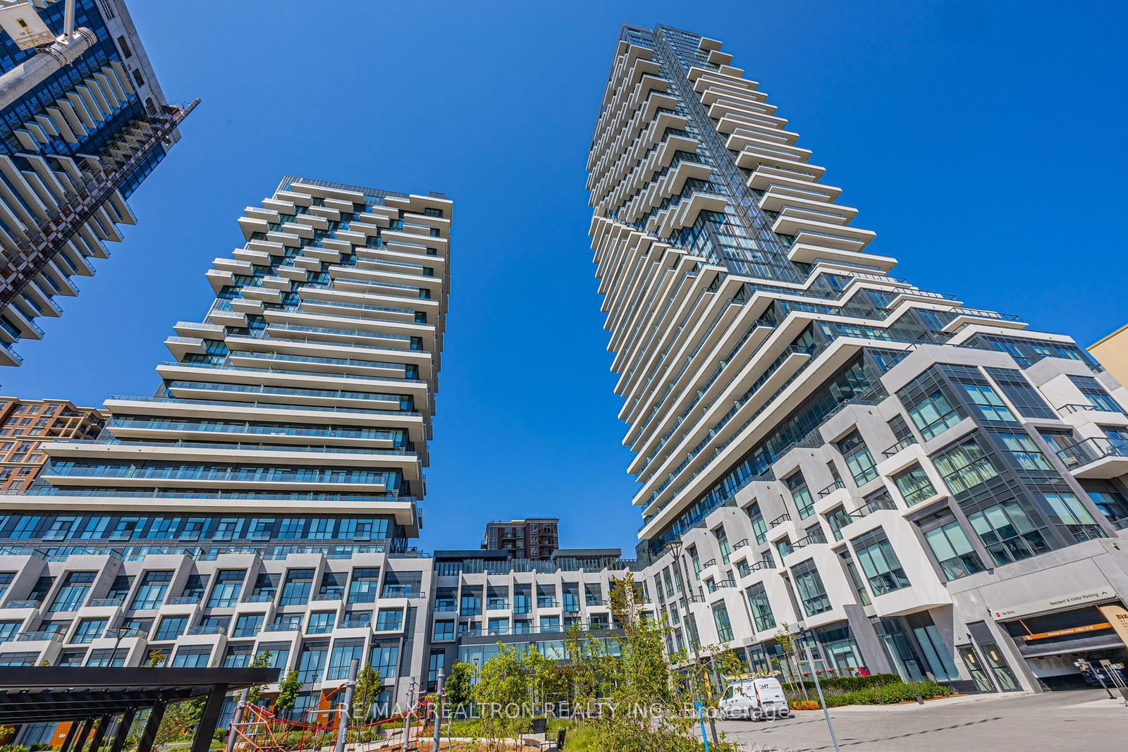 30 Inn On The Park Dr, unit 1510 for sale - image #1