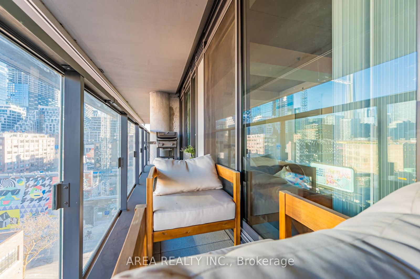 560 King St W, unit 610 for sale - image #13