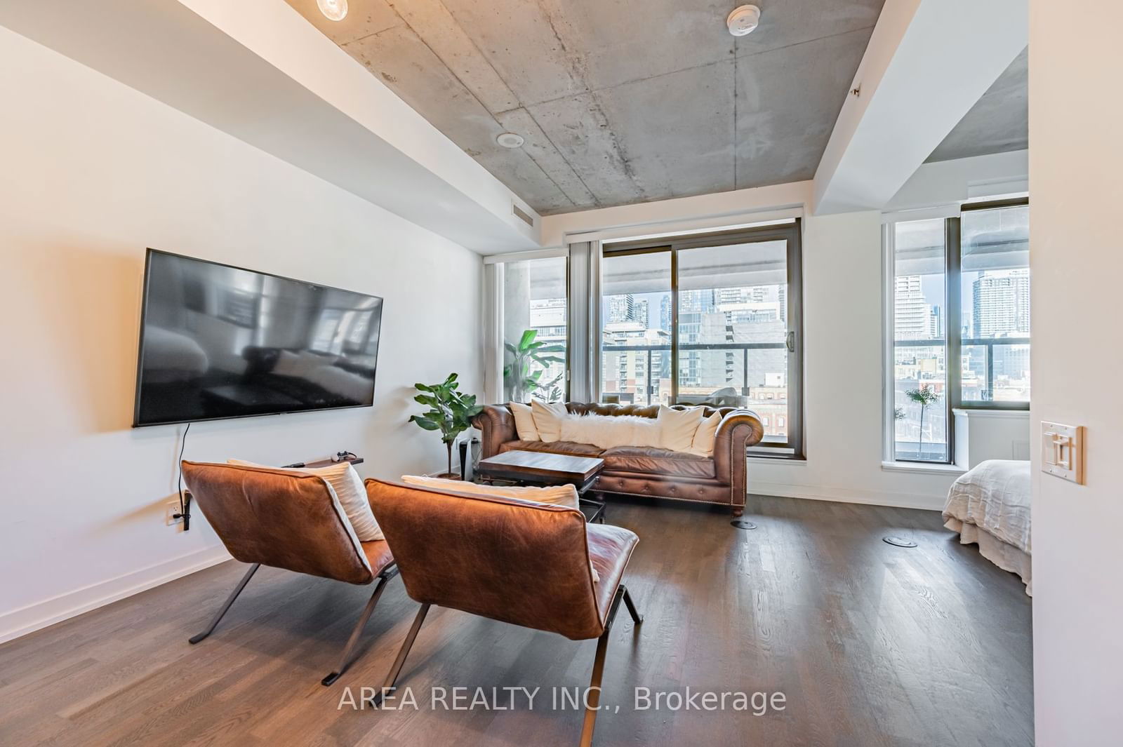 560 King St W, unit 610 for sale - image #6