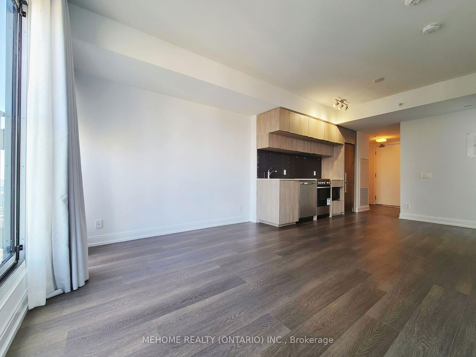 181 Dundas St E, unit 5111 for rent