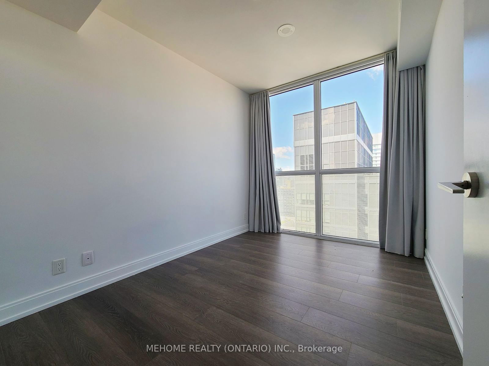 181 Dundas St E, unit 5111 for rent - image #18