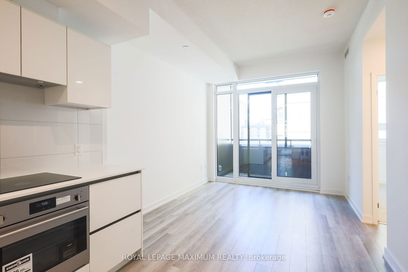 234 Simcoe St, unit 720 for sale - image #10