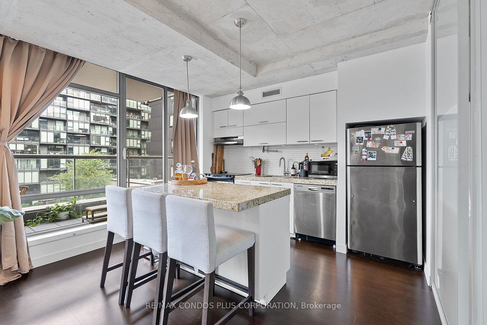 55 Stewart St, unit 710 for rent - image #9