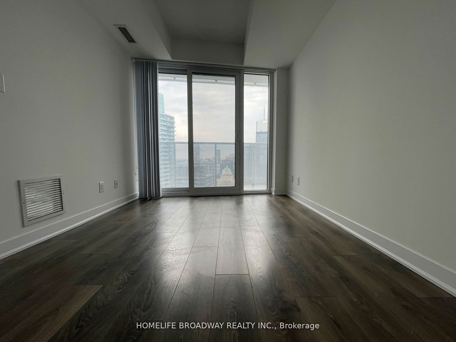 88 Harbour St, unit 4802 for rent - image #4