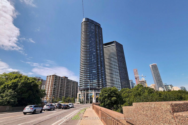 585 Bloor St E, unit 415 for sale