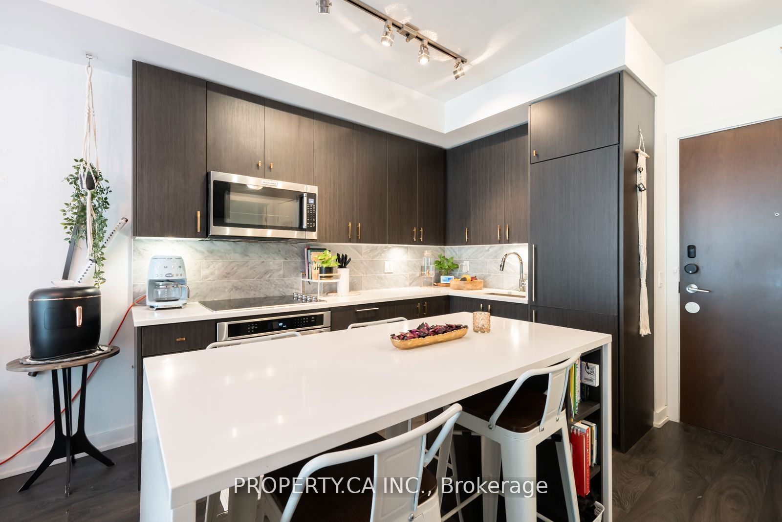 38 Iannuzzi St, unit 304 for sale - image #21