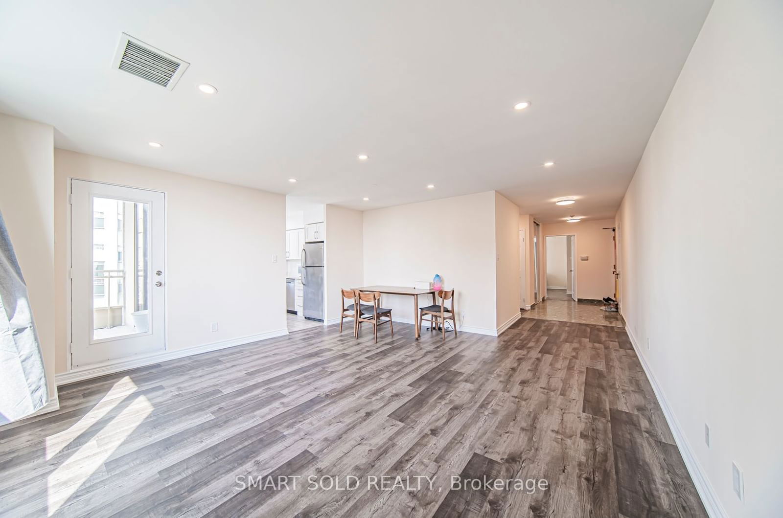 256 Doris Ave, unit Ph210 for sale - image #3