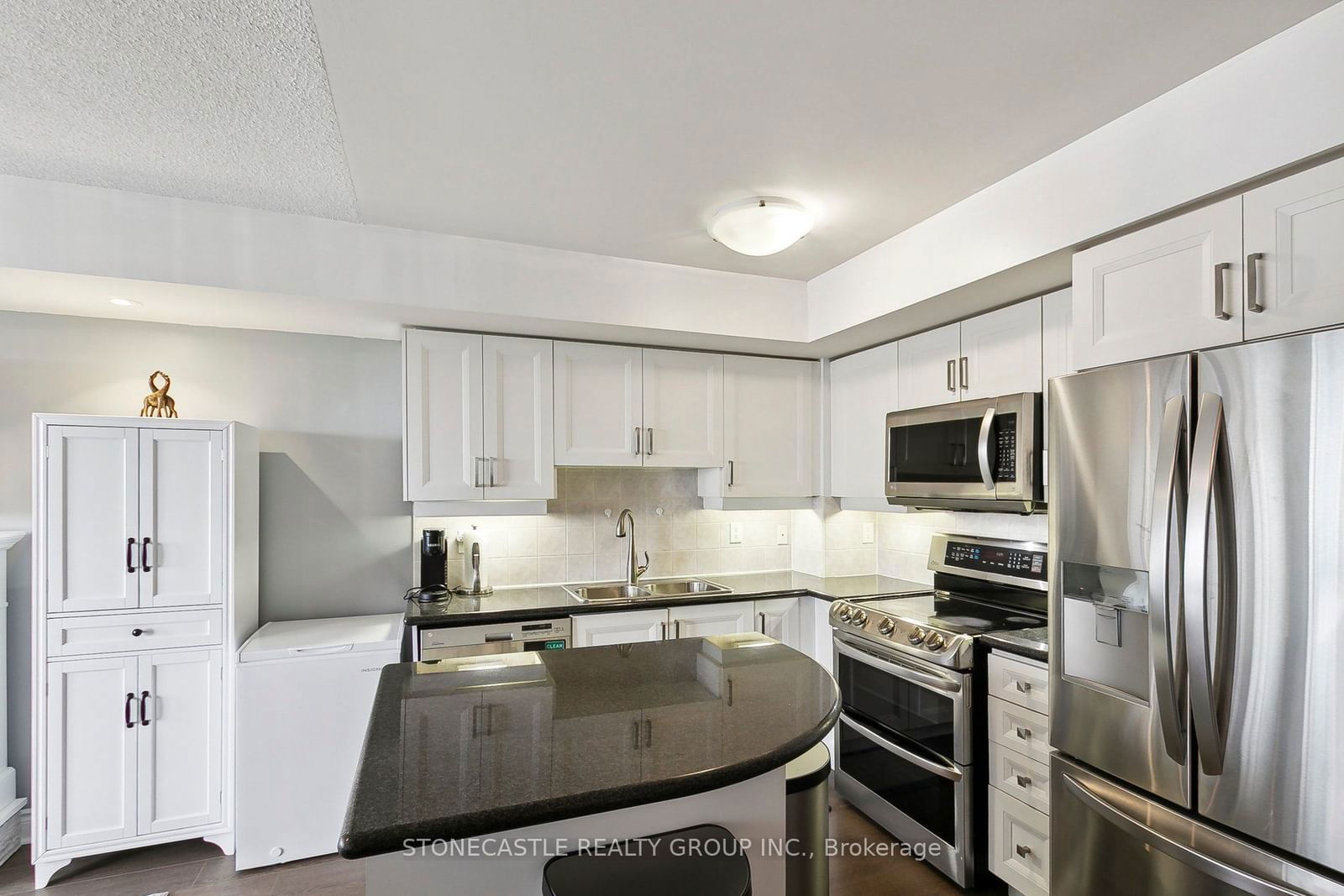 80 Harrison Garden Blvd, unit 1523 for sale - image #11