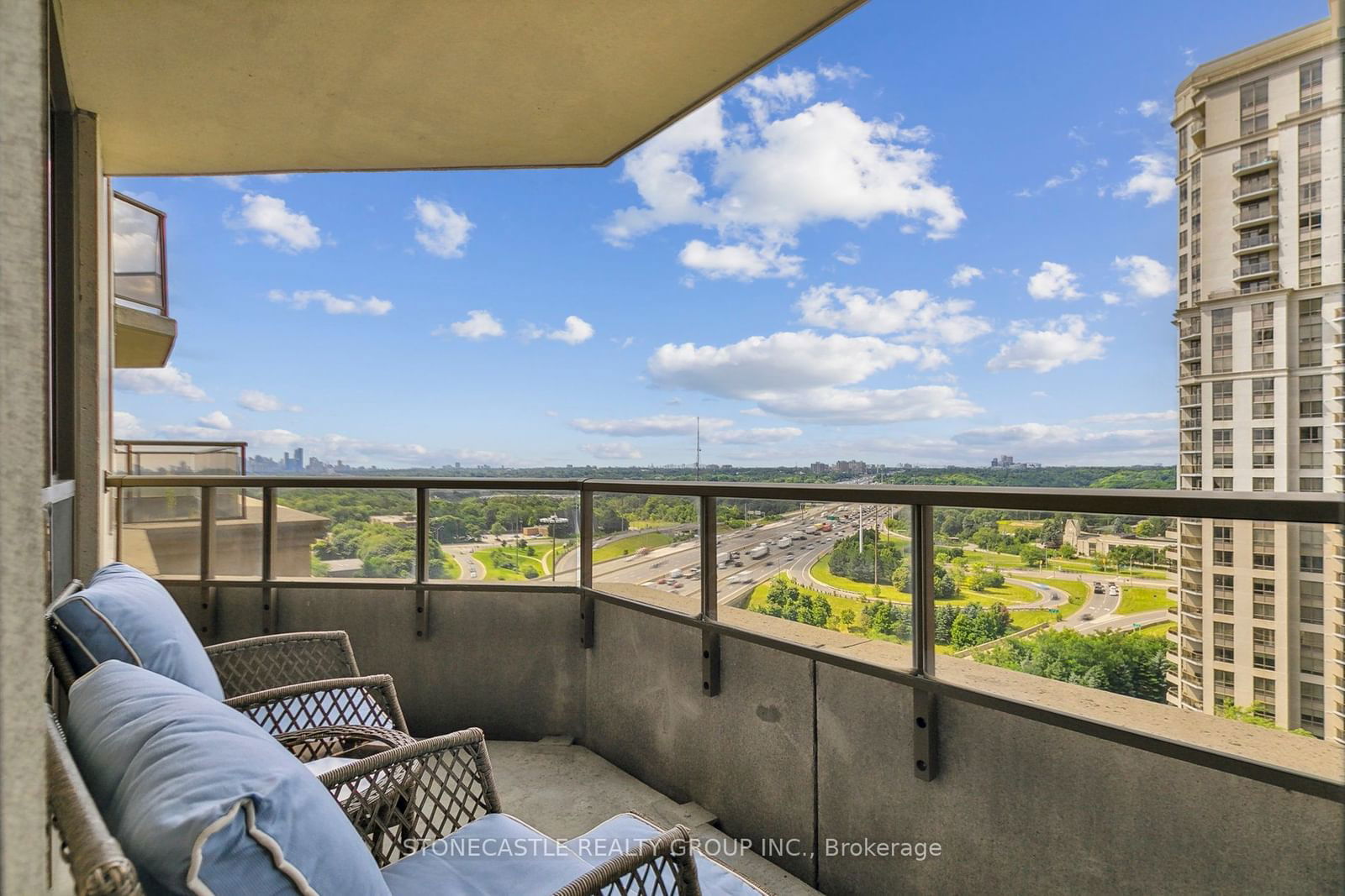 80 Harrison Garden Blvd, unit 1523 for sale - image #22