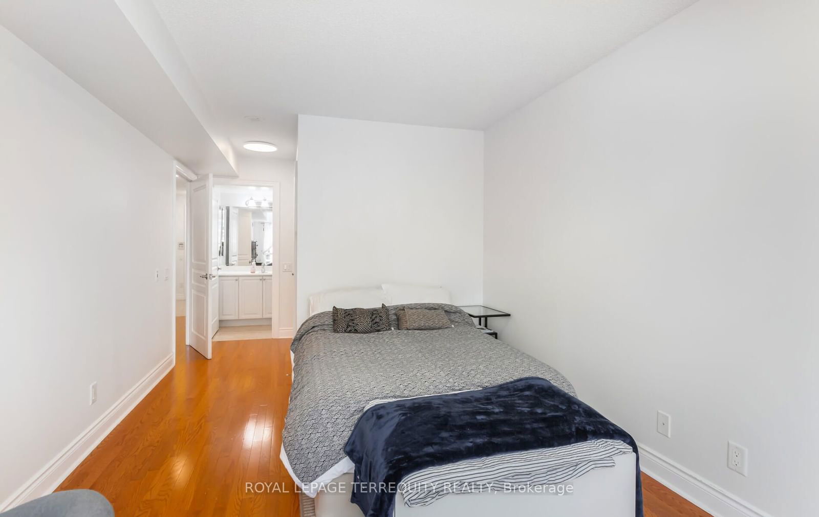 8 Mckee Ave, unit 1408 for sale - image #17