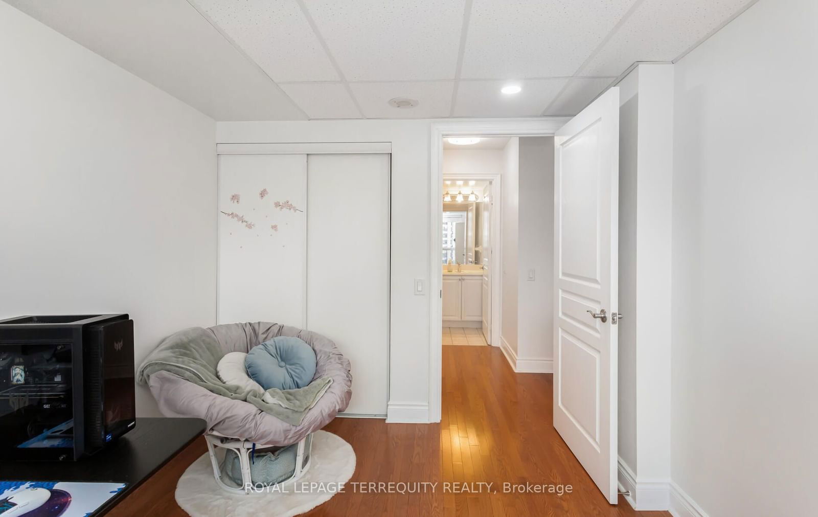 8 Mckee Ave, unit 1408 for sale - image #20