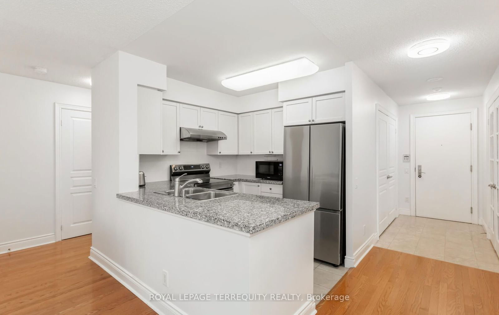 8 Mckee Ave, unit 1408 for sale - image #5