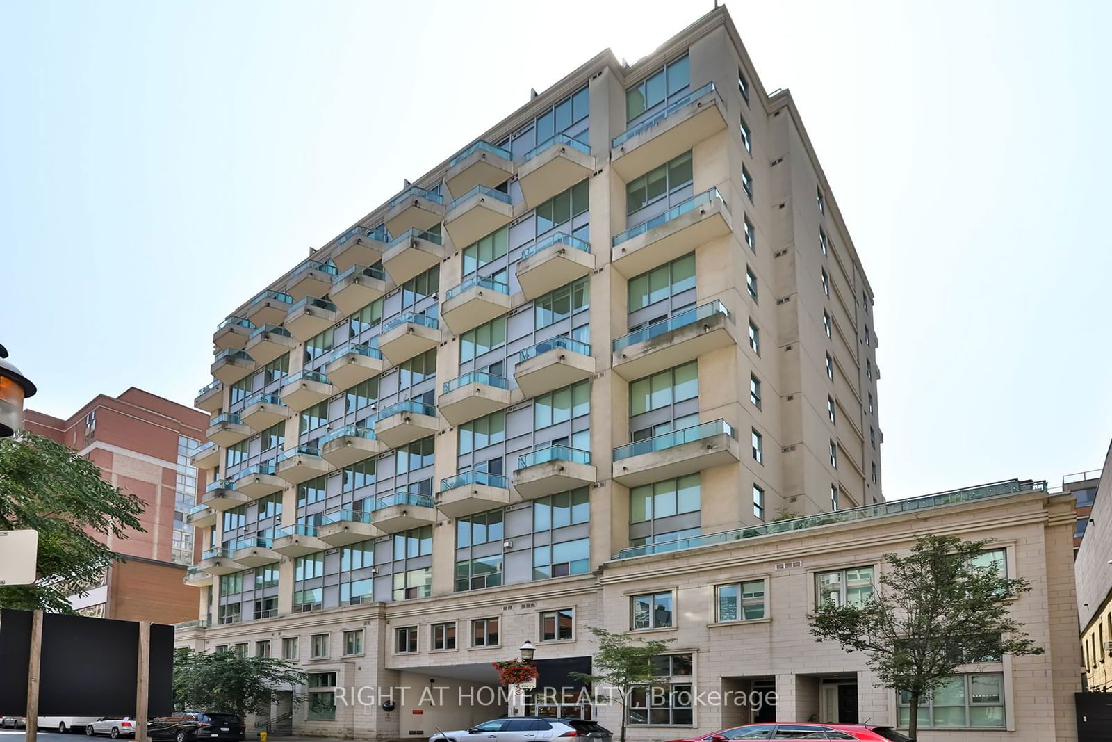 77 Lombard St, unit 303 for sale - image #1