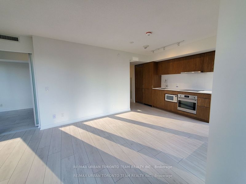 60 Shuter St, unit 2508 for rent