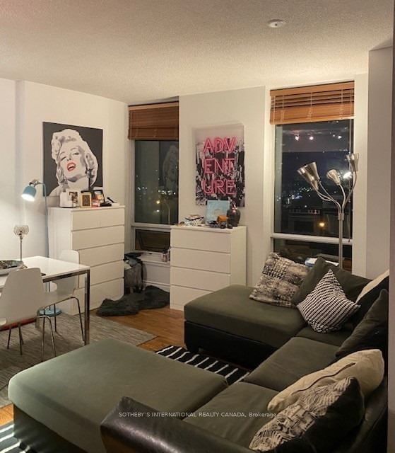 500 Queens Quay W, unit 912E for rent - image #3