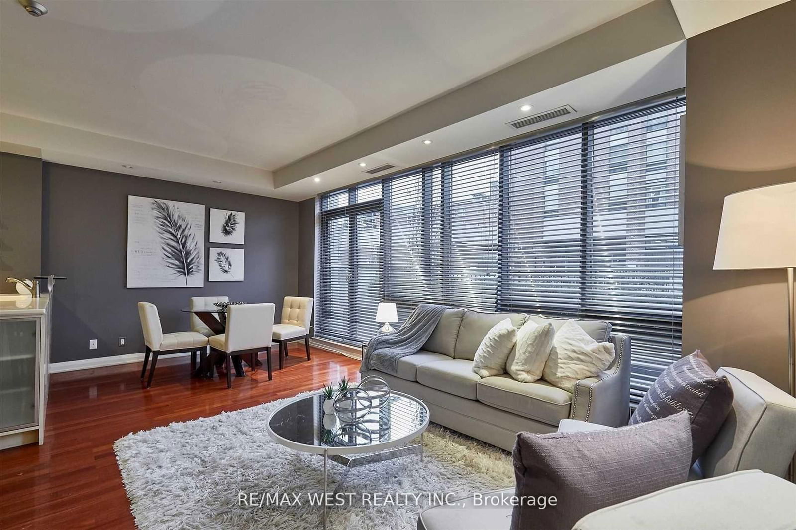 3 Mcalpine St, unit 108 for sale - image #9