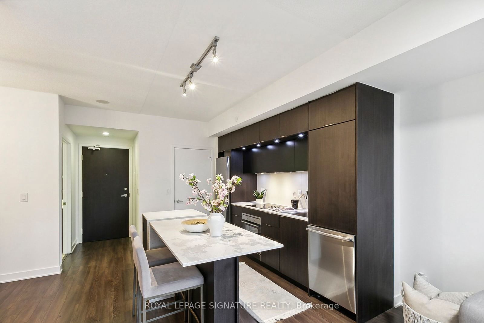 170 Sumach St, unit 510 for sale - image #3