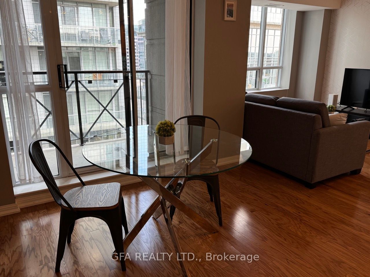 140 Simcoe St, unit 1319 for sale - image #7