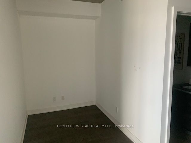 20 Minowan Miikan Lane, unit 1507 for rent