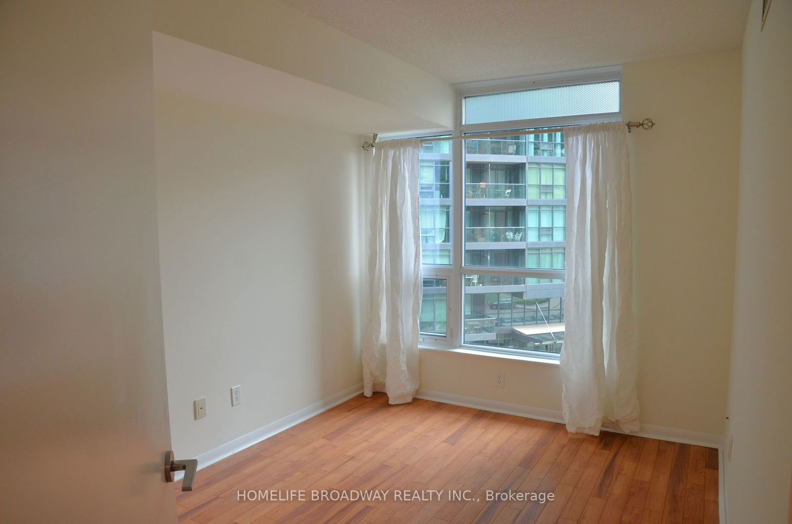 219 Fort York Blvd, unit 418 for sale