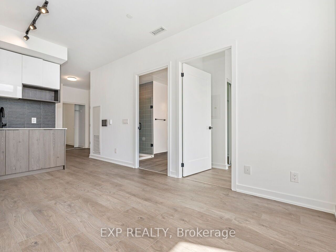 5 Defries St, unit 1201 for rent - image #10