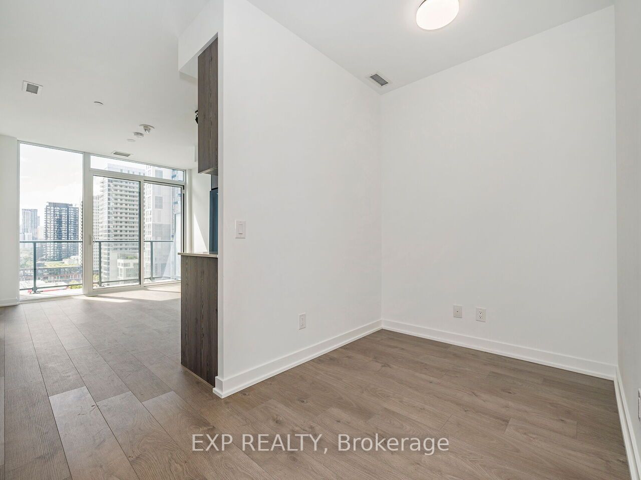 5 Defries St, unit 1201 for rent - image #5