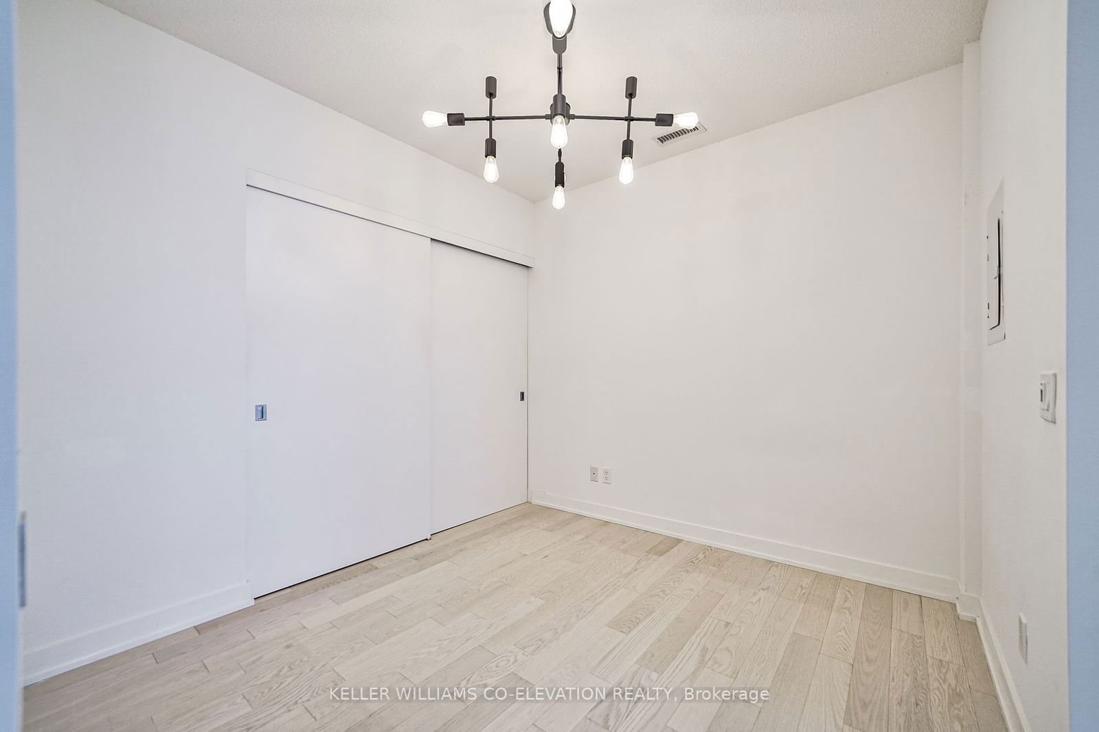 25 Richmond St E, unit 423 for sale - image #15