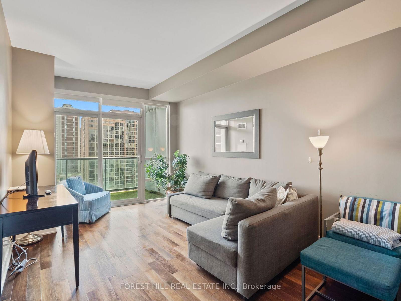 120 Homewood Ave, unit 1008 for sale