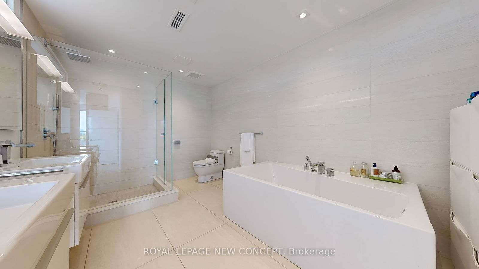 1 Watergarden Way, unit 501 for sale - image #13