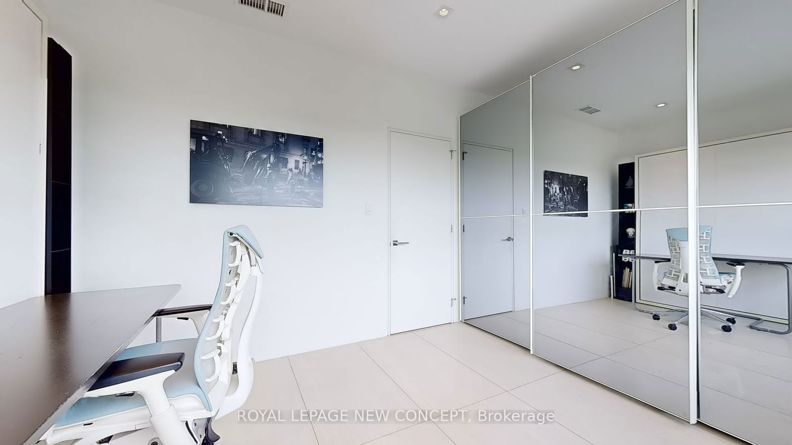 1 Watergarden Way, unit 501 for sale - image #7