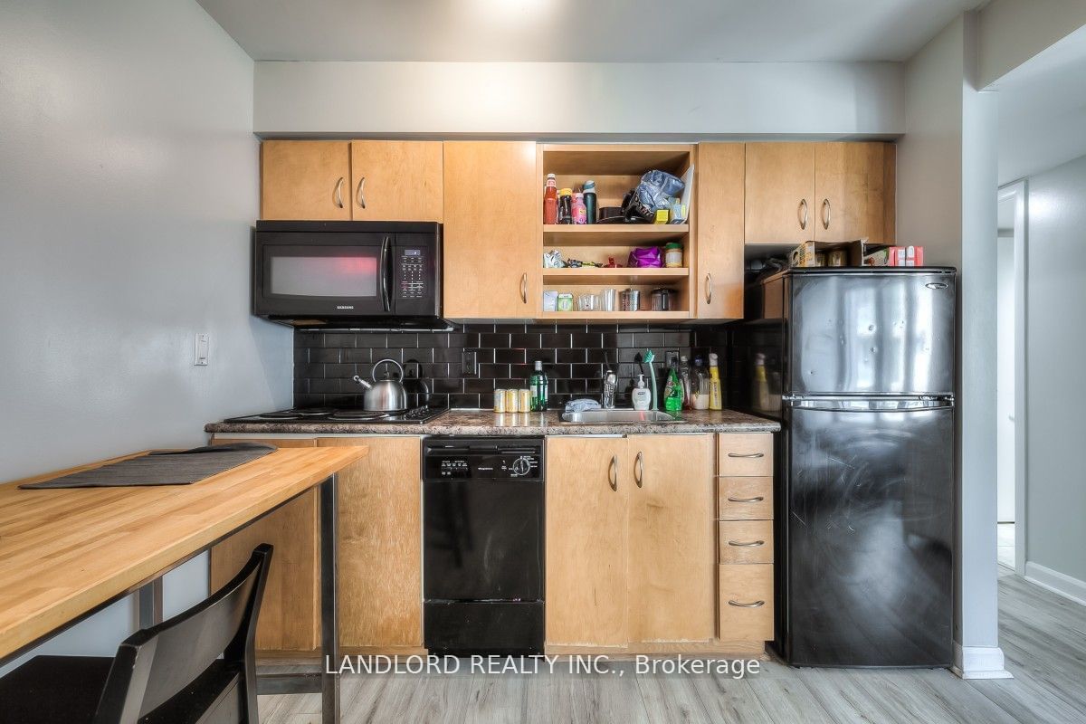 200 Victoria St, unit 1107 for rent - image #6