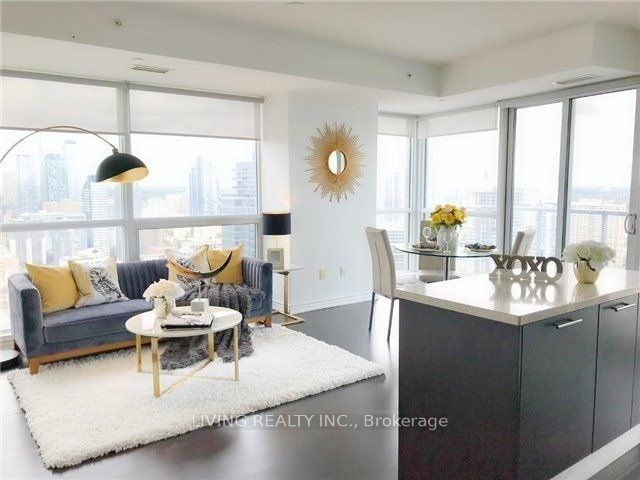 386 Yonge St, unit 3702 for sale - image #8