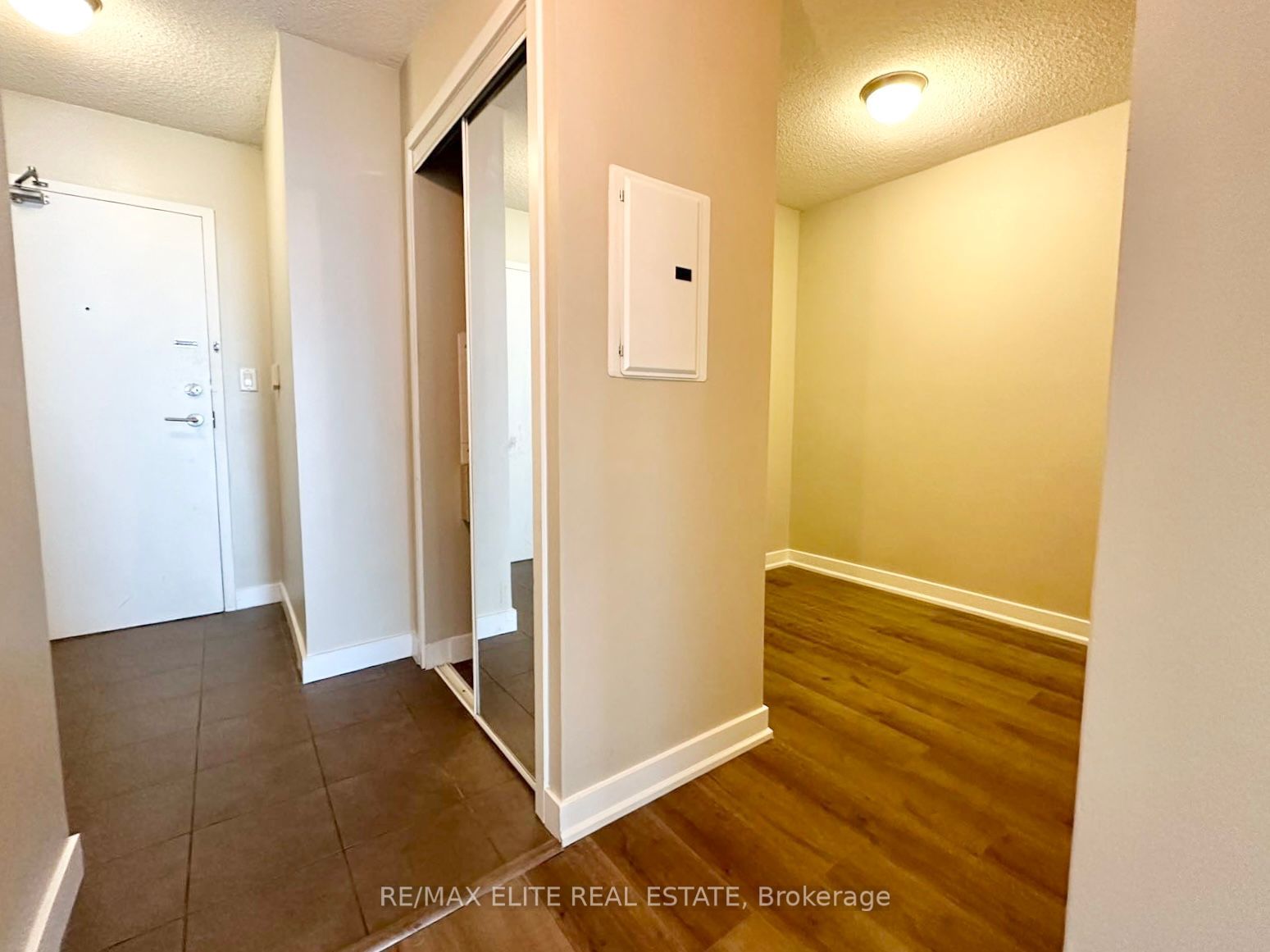 11 Brunel Crt, unit 1212 for rent - image #7