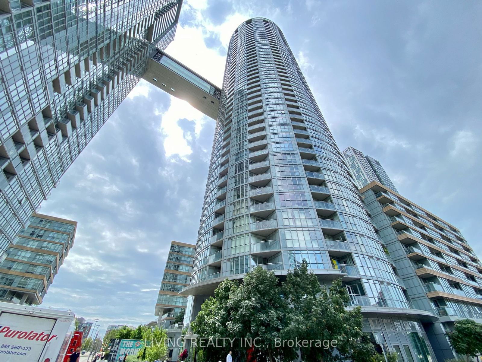 21 Iceboat Terr, unit 3702 for rent - image #1