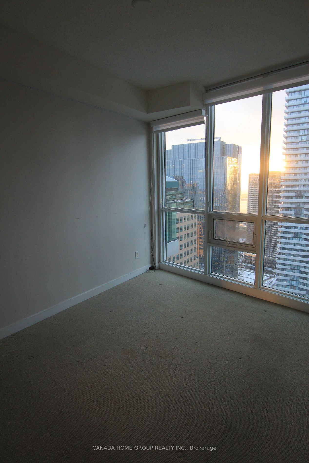 33 Bay St, unit 3601 for rent