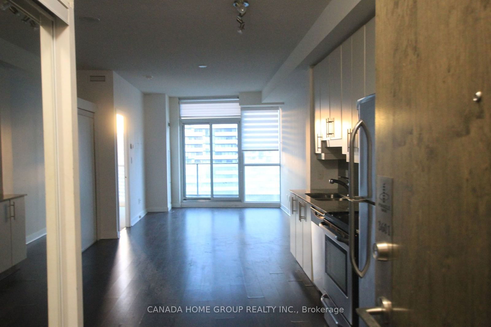 33 Bay St, unit 3601 for rent