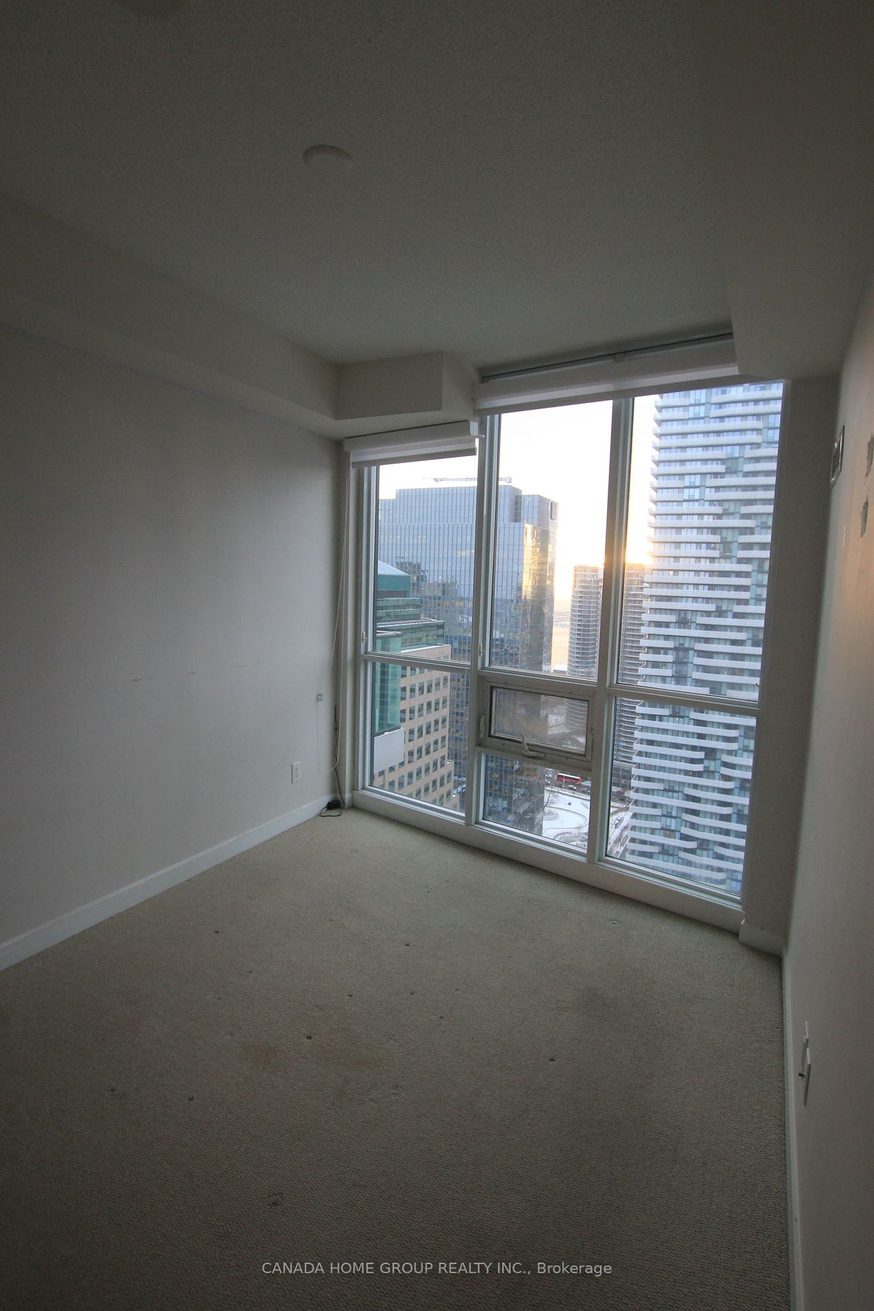 33 Bay St, unit 3601 for rent - image #6