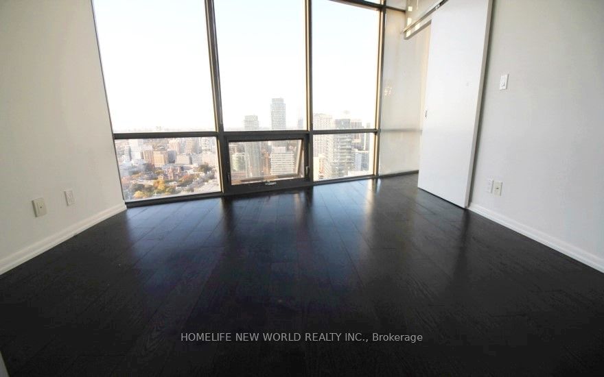 832 Bay St, unit 4605 for rent - image #5