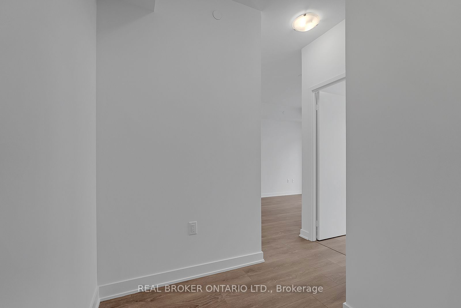 195 Redpath Ave, unit LPH16 for rent - image #14