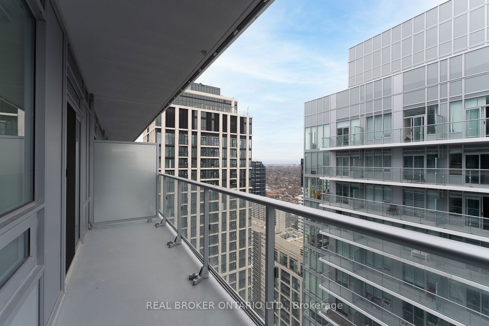 195 Redpath Ave, unit LPH16 for rent - image #18