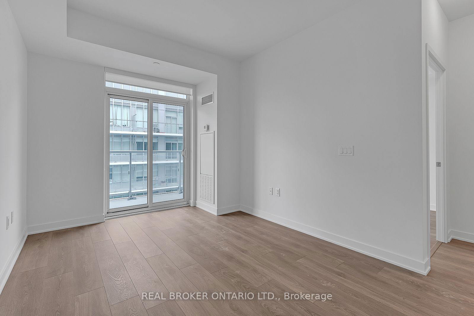 195 Redpath Ave, unit LPH16 for rent - image #8